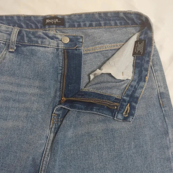 Nasty Gal Work Slit Out High-Waisted Straight-Leg Jeans, Color Med Wash Size 14 - Picture 11 of 16